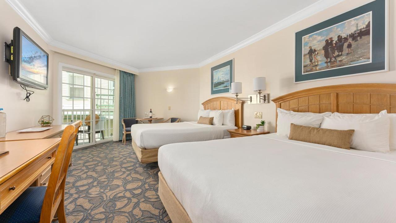Hotel La Beachfront 4*