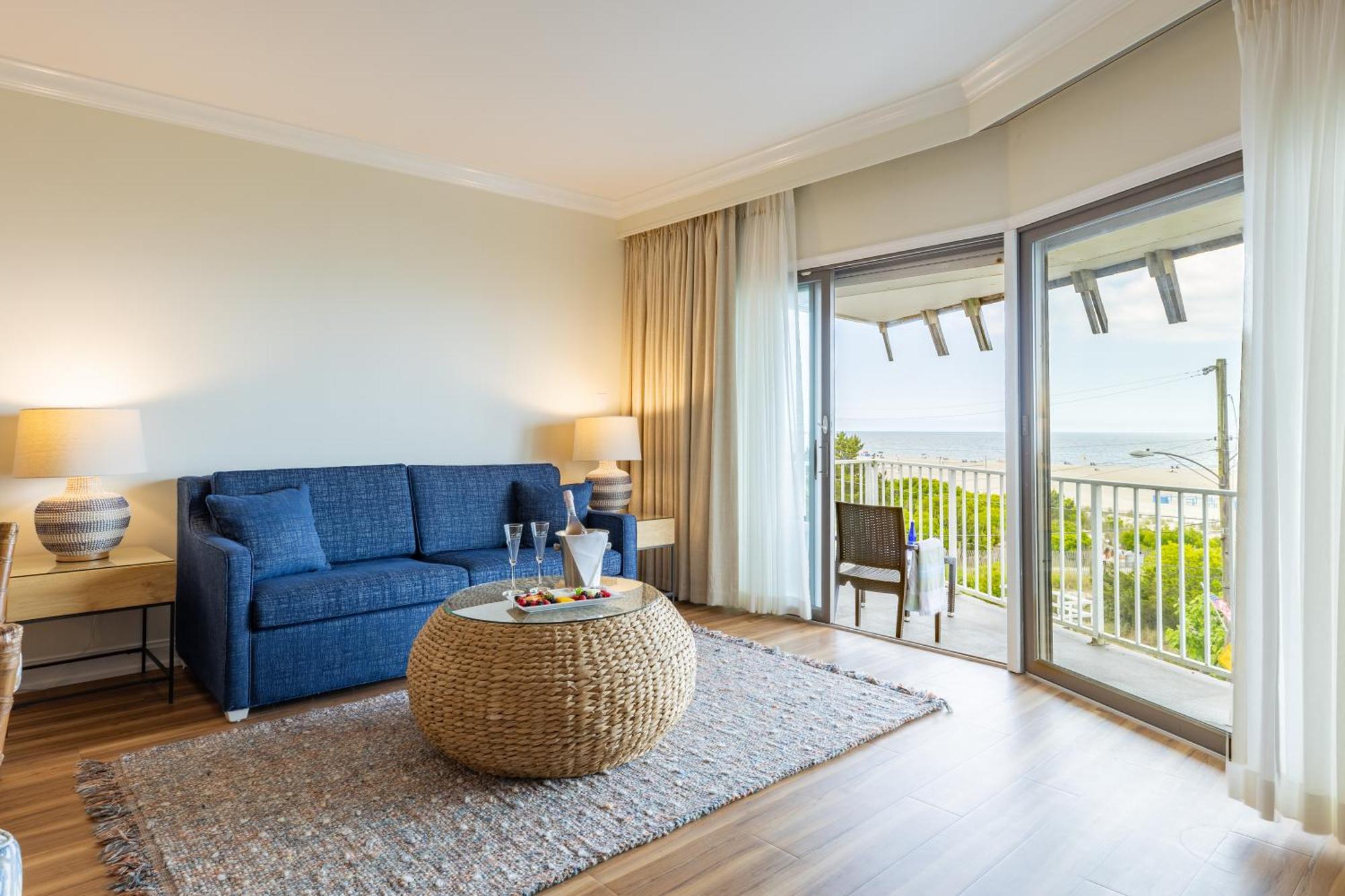 La Beachfront 4*