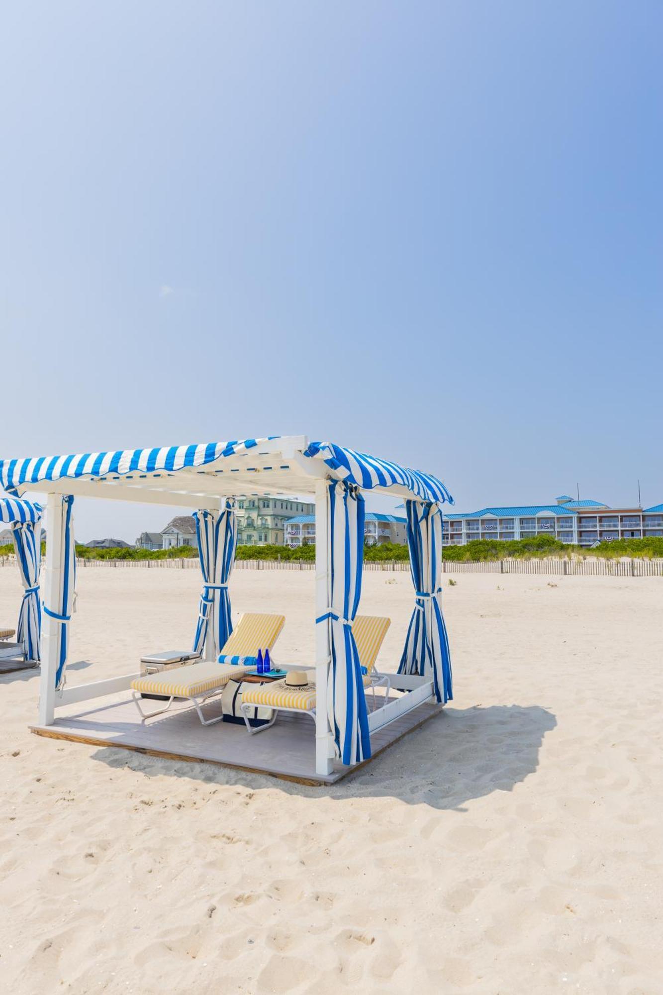 Hotel La Beachfront