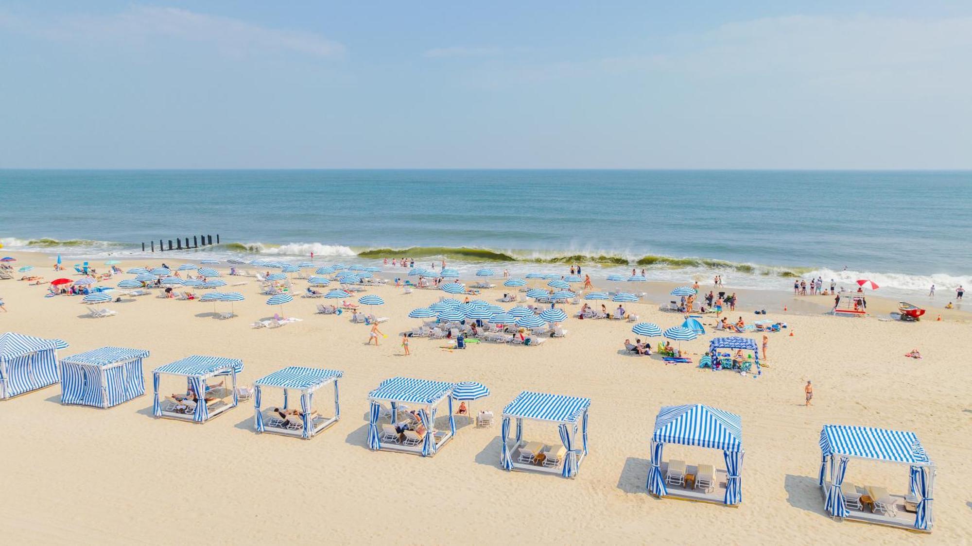 La Beachfront 4*